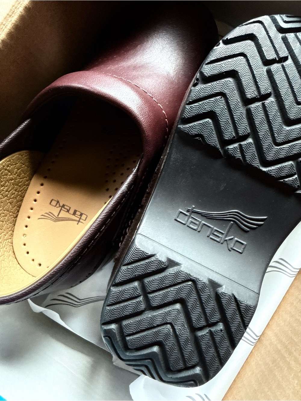 NWT Dansko kids/toddler brown Leather Slip-On Clog size 9.5